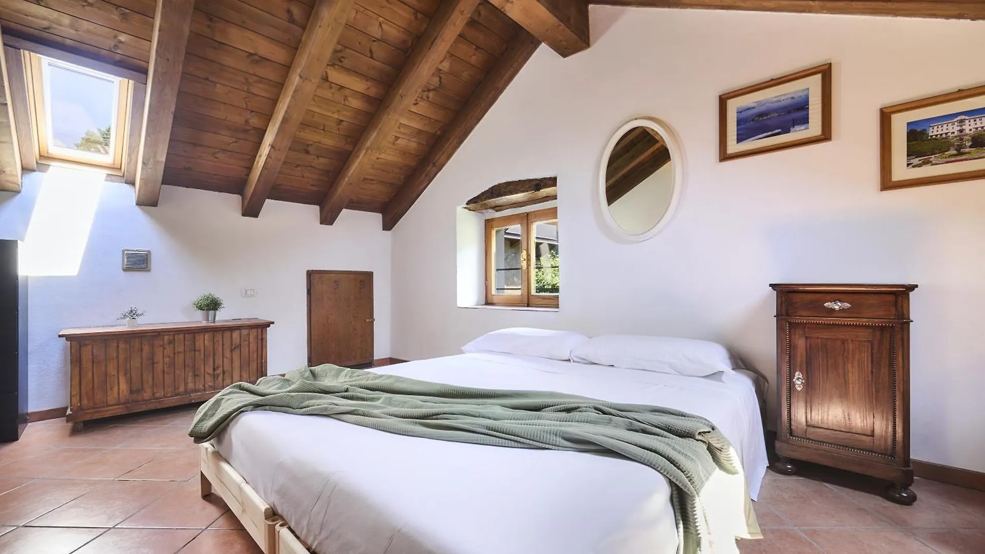 Large Apartment In The Village Near Varenna Perledo Ιταλία